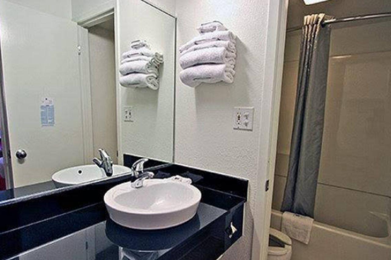 Motel 6 Chicago Southwest - Aurora Dış mekan fotoğraf