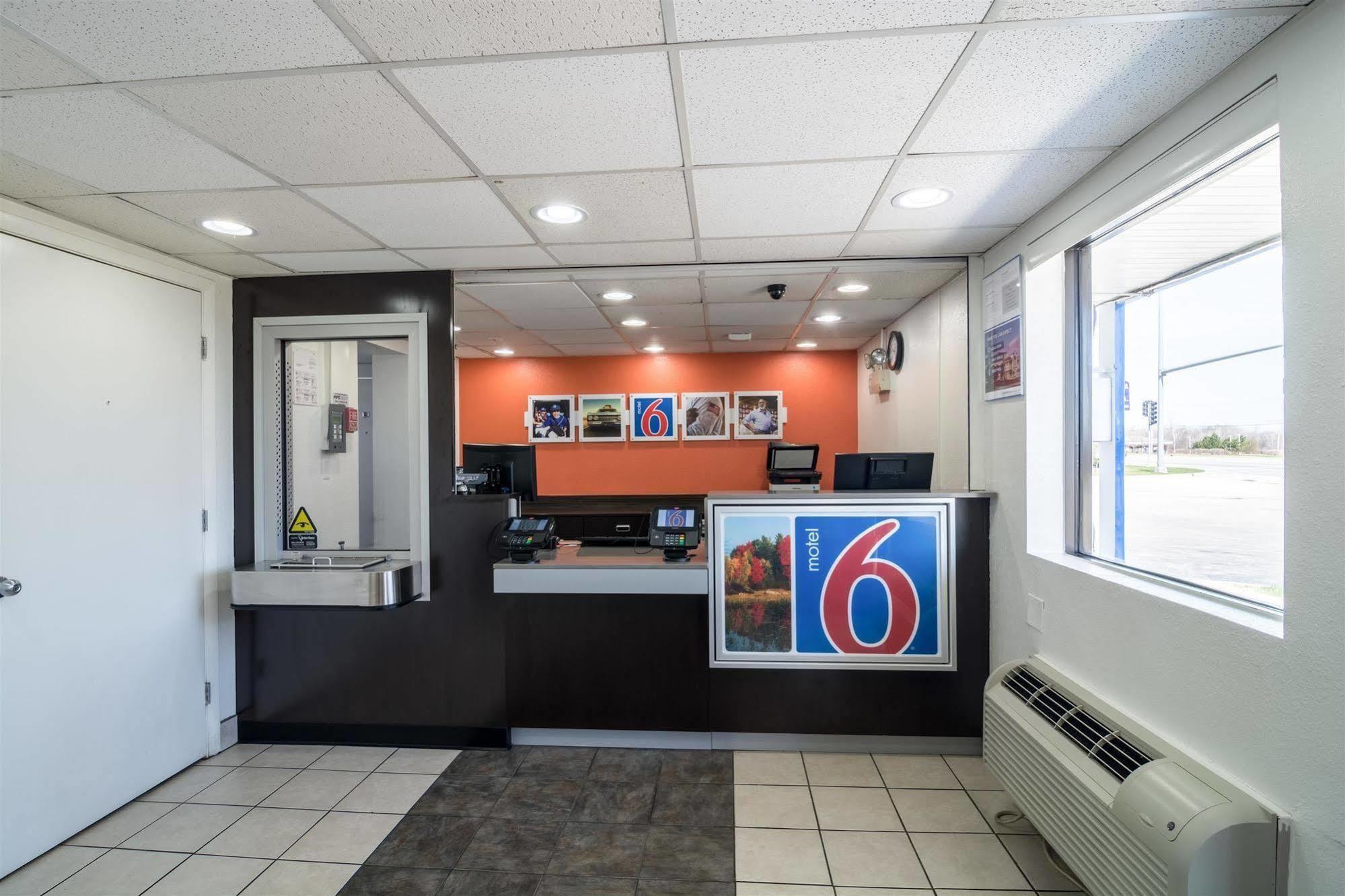 Motel 6 Chicago Southwest - Aurora Dış mekan fotoğraf