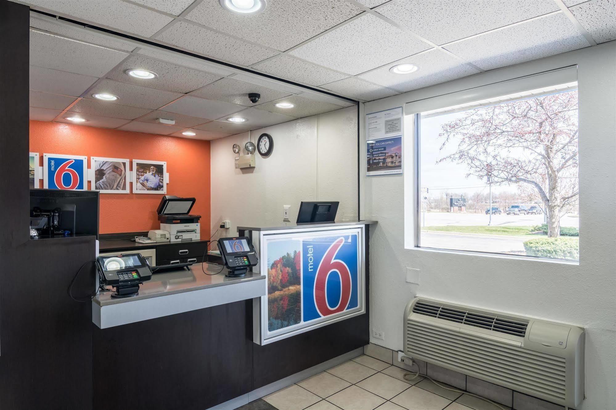 Motel 6 Chicago Southwest - Aurora Dış mekan fotoğraf