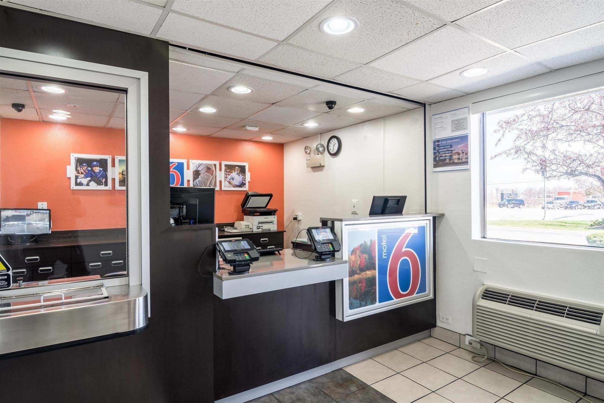 Motel 6 Chicago Southwest - Aurora Dış mekan fotoğraf