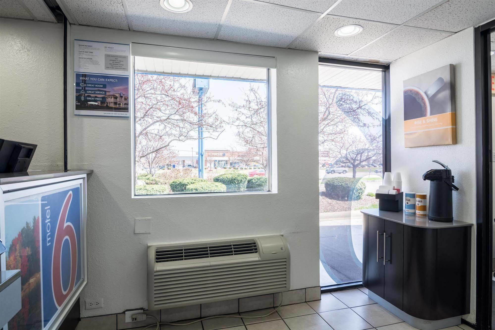Motel 6 Chicago Southwest - Aurora Dış mekan fotoğraf