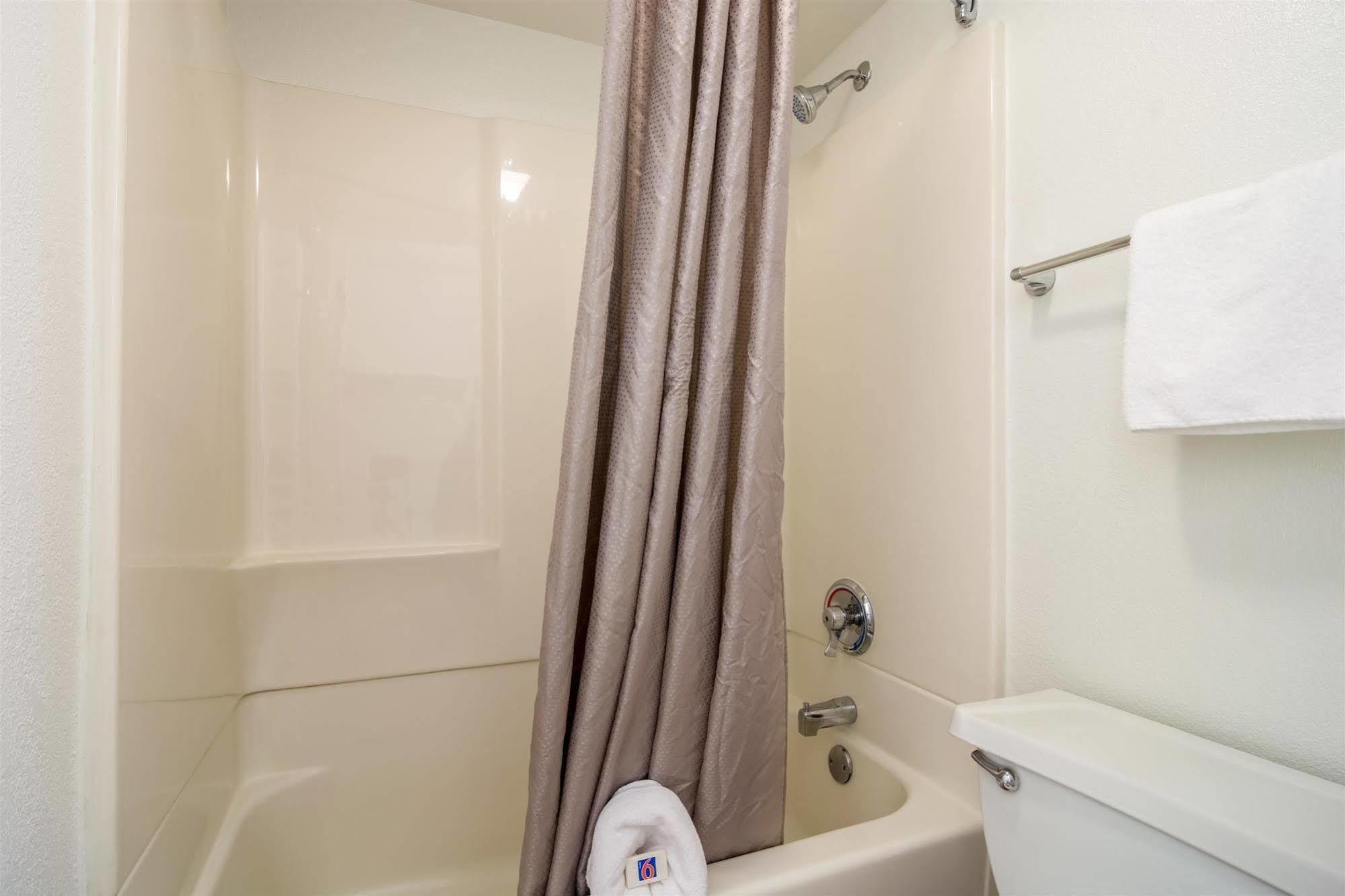 Motel 6 Chicago Southwest - Aurora Dış mekan fotoğraf