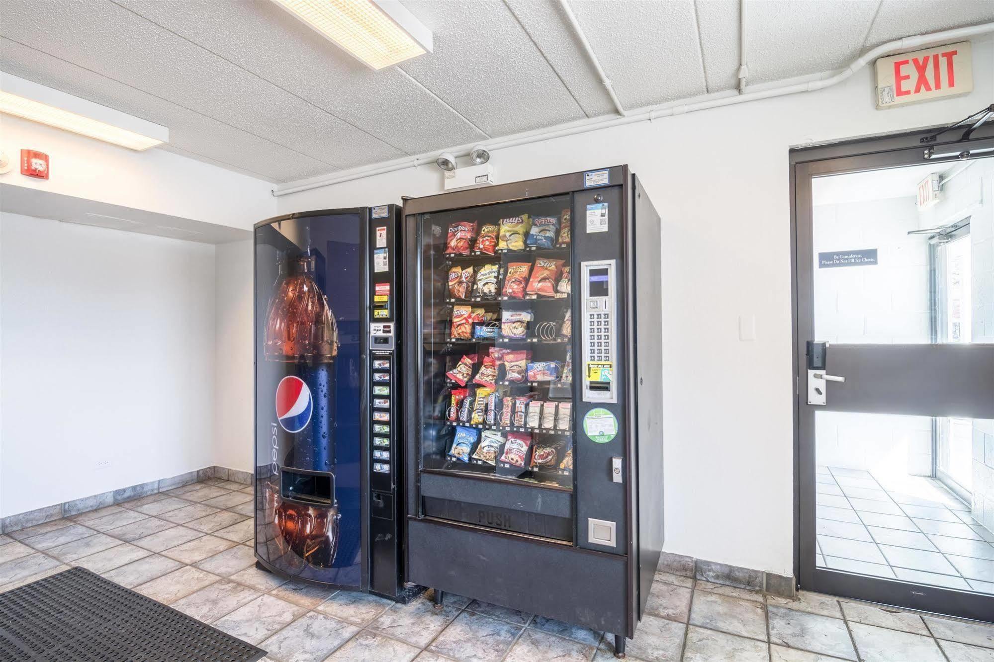Motel 6 Chicago Southwest - Aurora Dış mekan fotoğraf