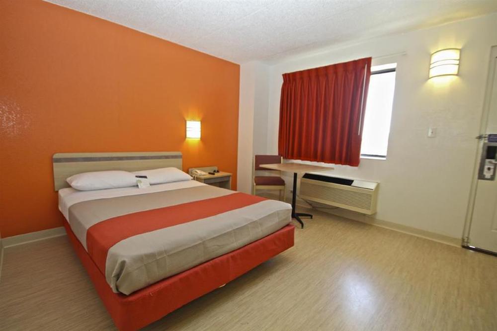 Motel 6 Chicago Southwest - Aurora Oda fotoğraf